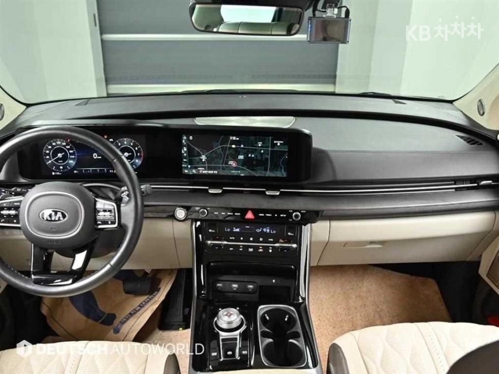 Kia Carnival — miniaturë 7