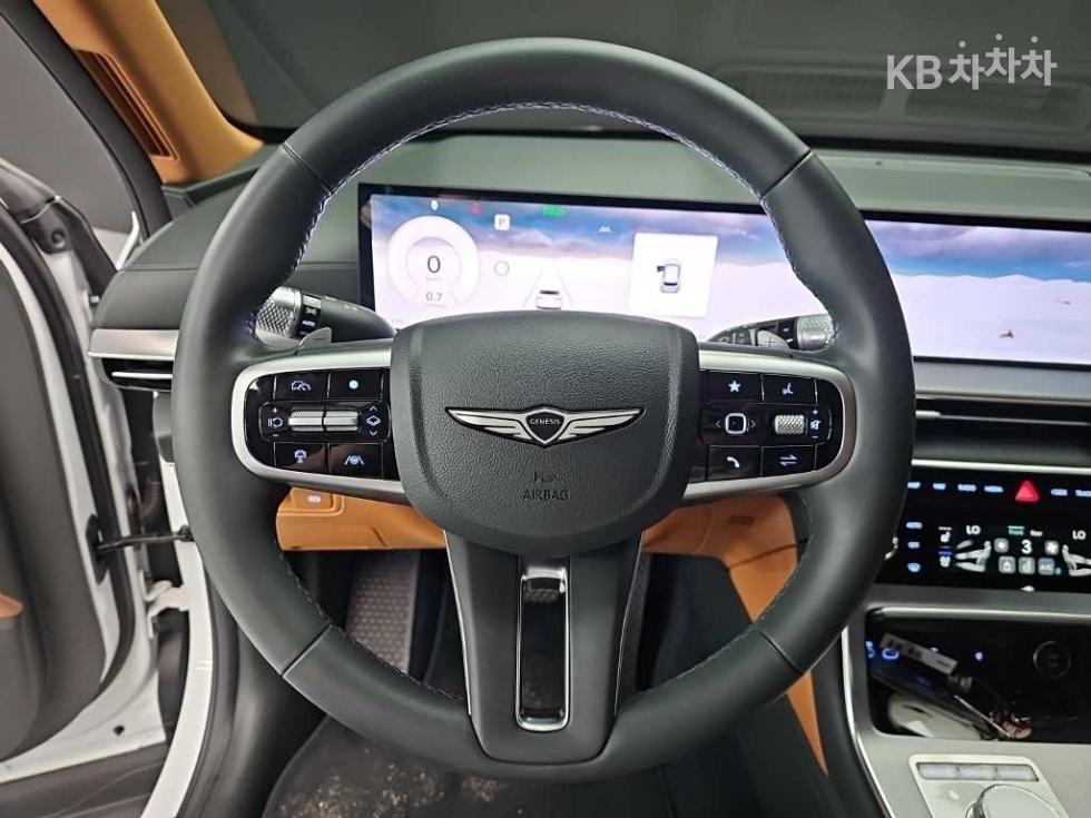 2024 Genesis GV80 photo
