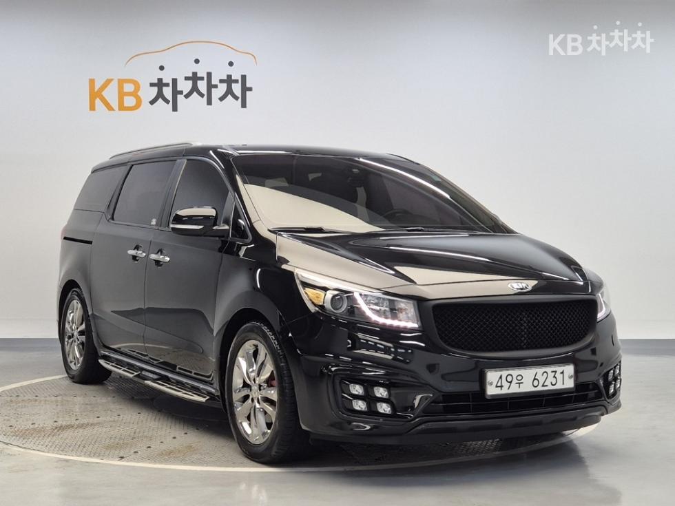 Kia Carnival — miniaturë 4