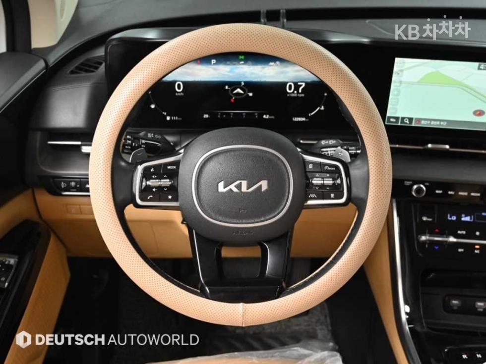 Kia Carnival — miniaturë 13