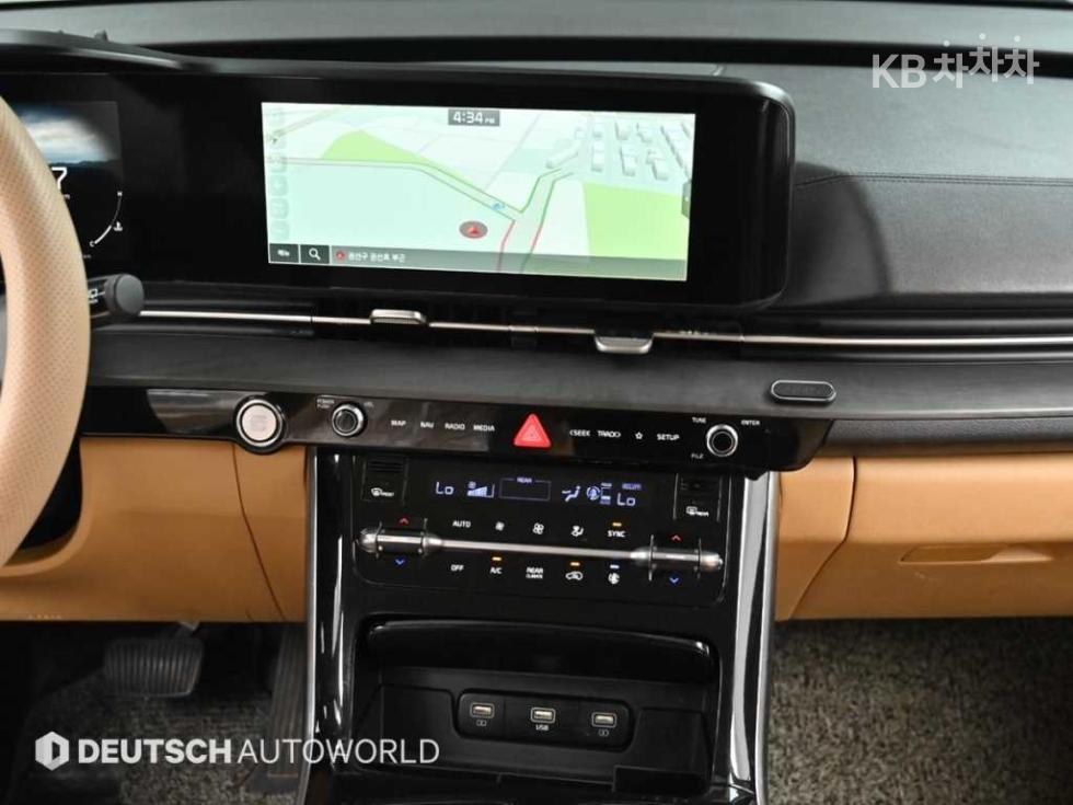 Kia Carnival — miniaturë 14