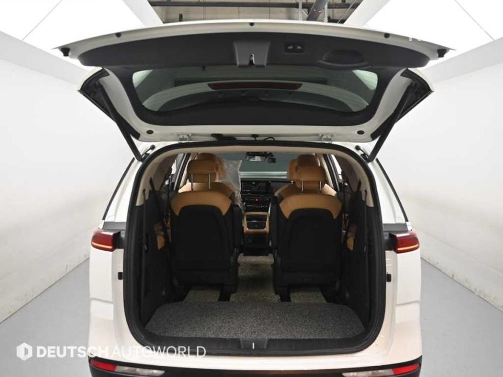 Kia Carnival — miniaturë 19