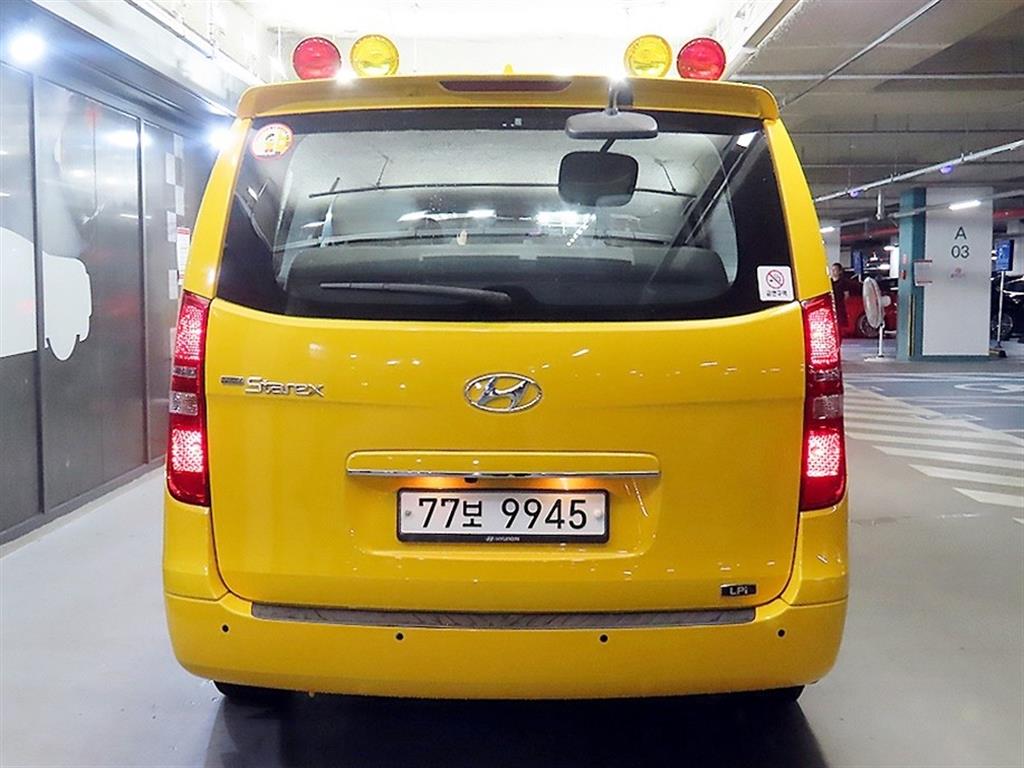 Hyundai Starex — miniaturë 5