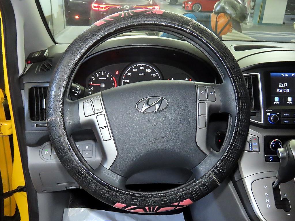 Hyundai Starex — miniaturë 8