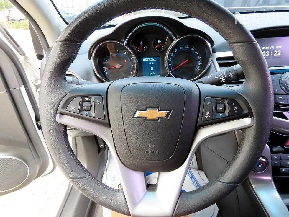 Chevrolet Cruze — miniaturë 8