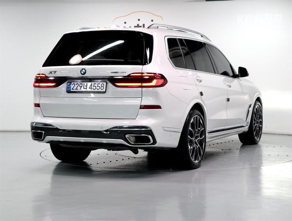 BMW X7 — miniaturë 3