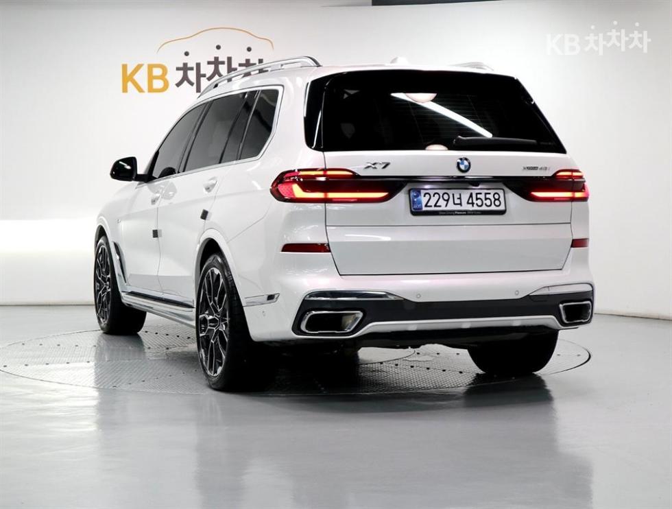 BMW X7 — miniaturë 4