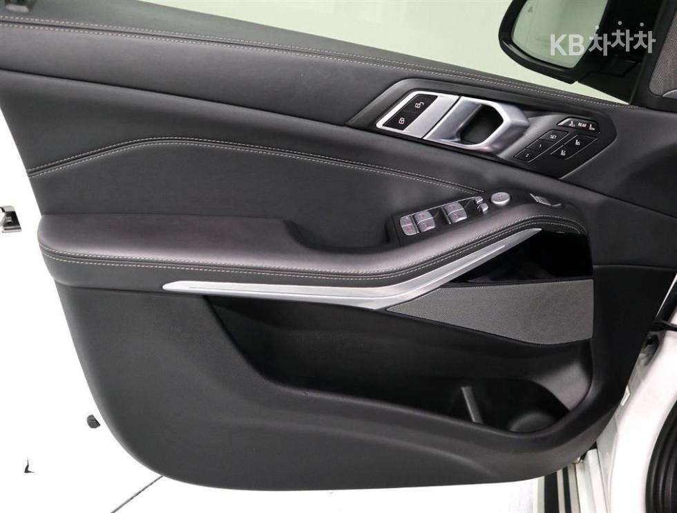 BMW X7 — miniaturë 8