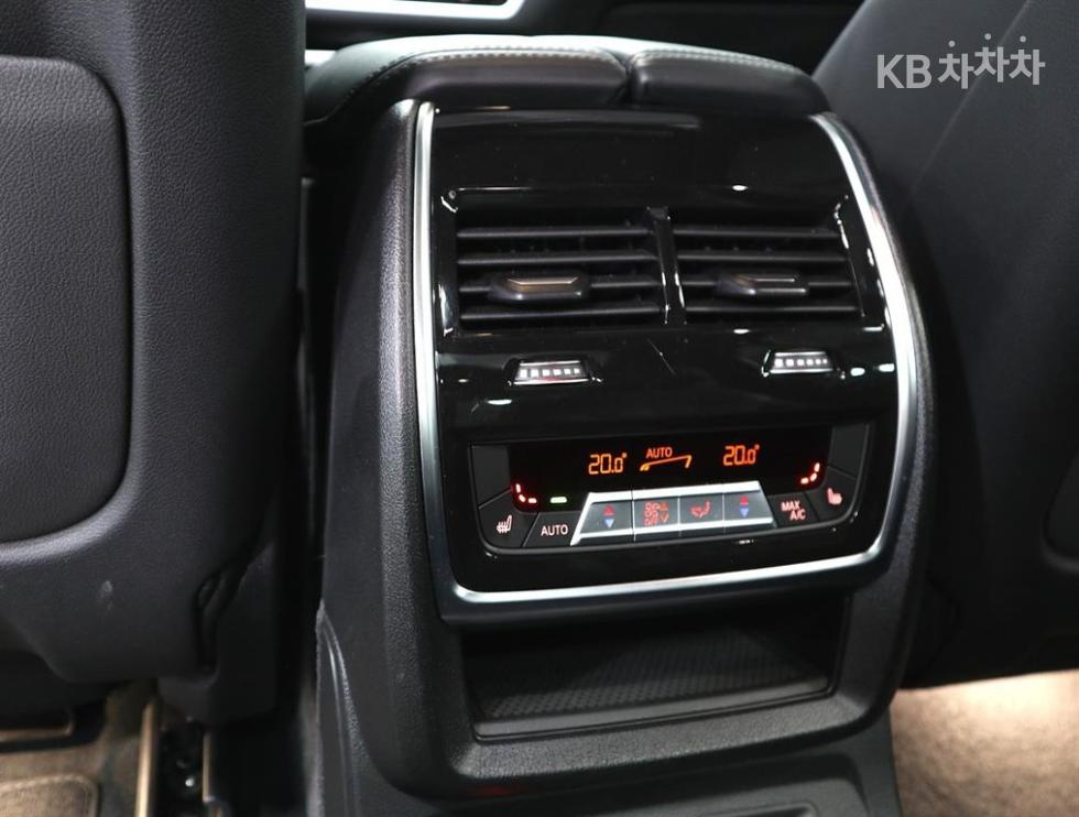 BMW X7 — miniaturë 14