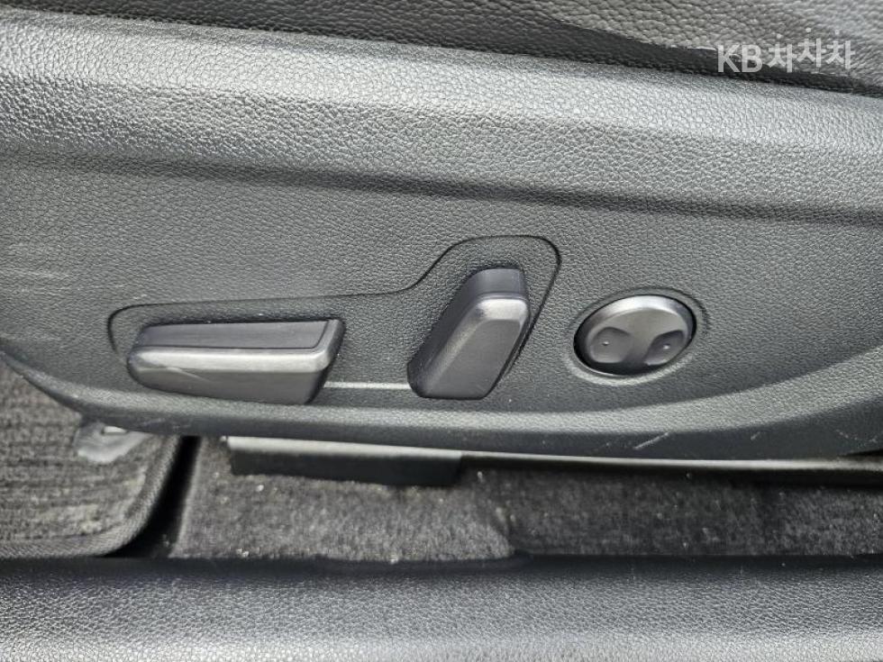 Kia K5 — miniaturë 13