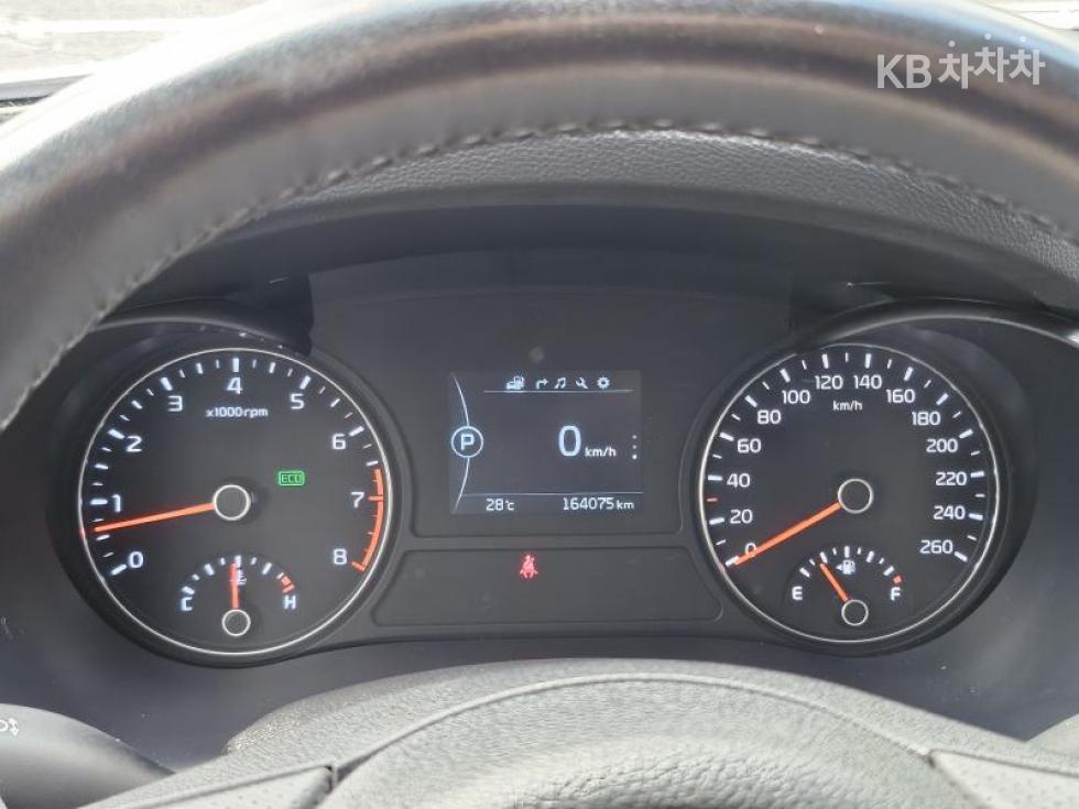 Kia K5 — miniaturë 14