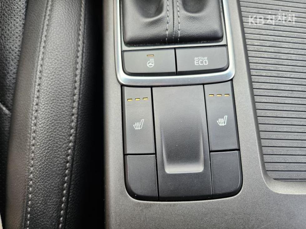 Kia K5 — miniaturë 18