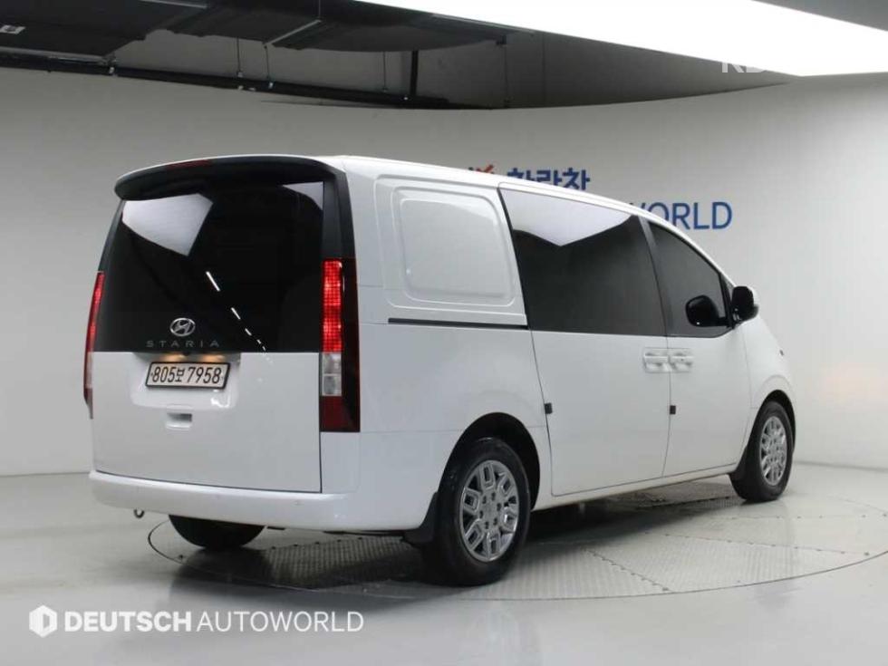 Hyundai Staria — miniaturë 2
