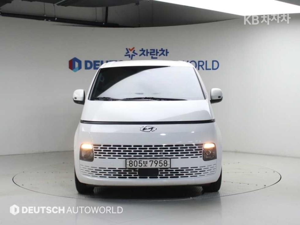 Hyundai Staria — miniaturë 3