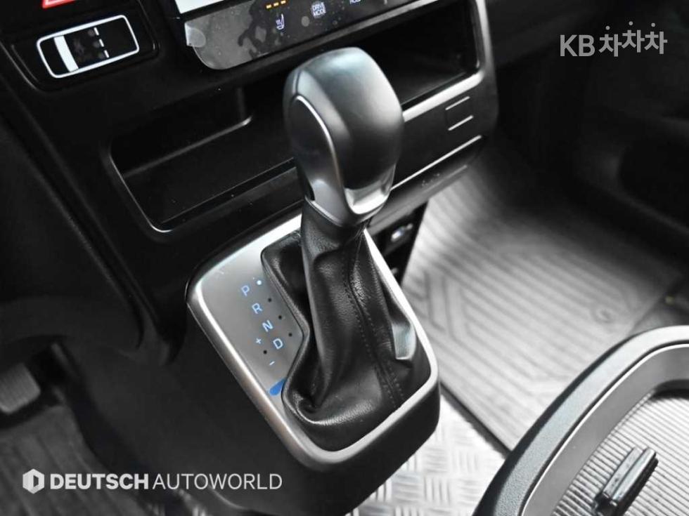 Hyundai Staria — miniaturë 9
