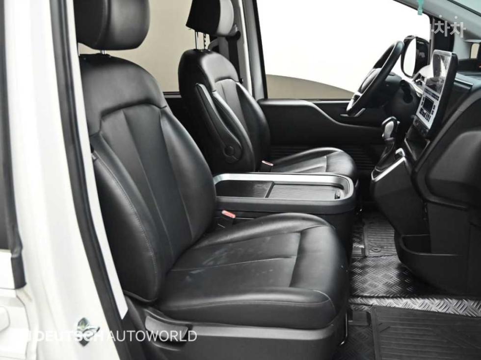 Hyundai Staria — miniaturë 10