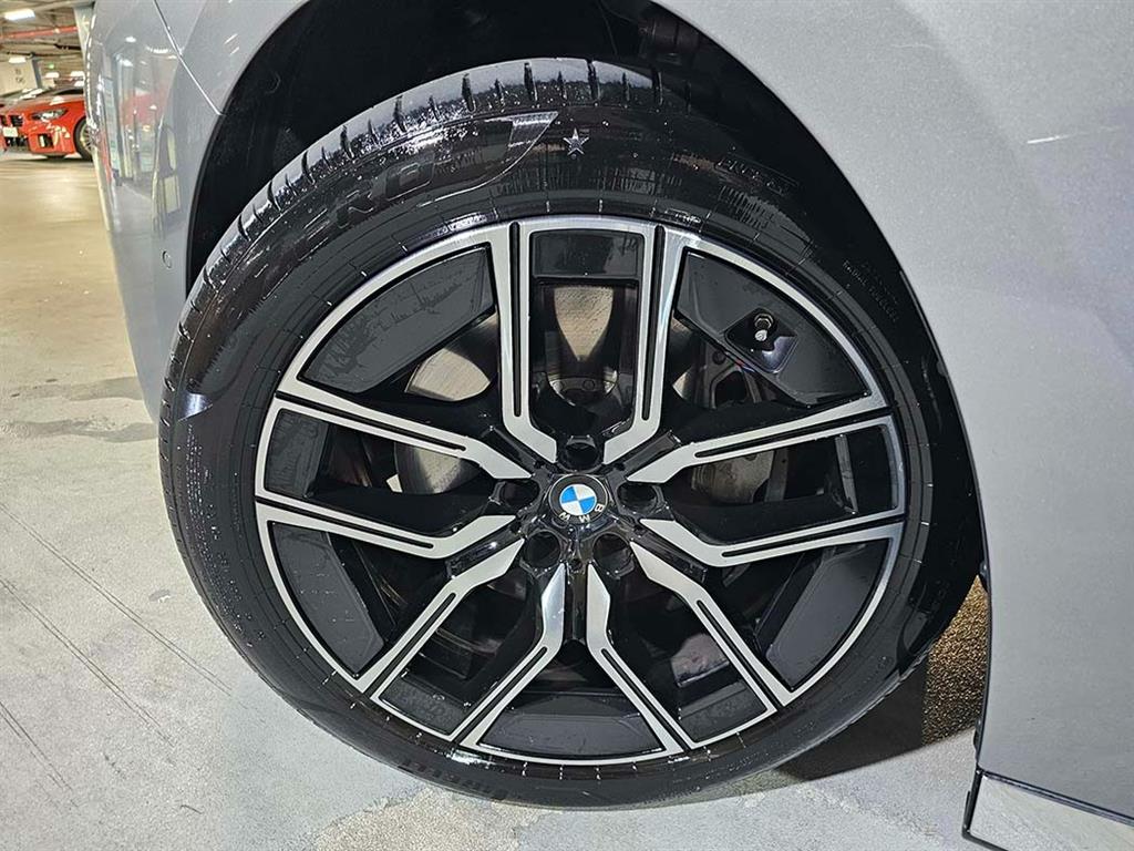 BMW 7er — miniaturë 19