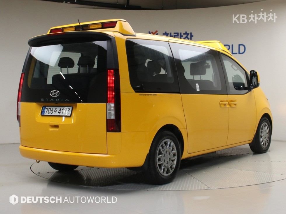 Hyundai Staria — miniaturë 2