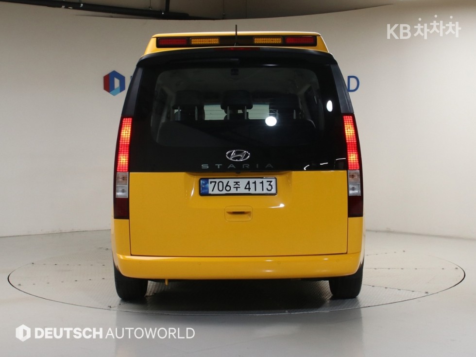 Hyundai Staria — miniaturë 4