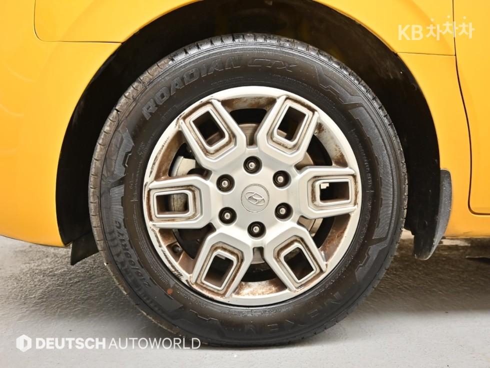 Hyundai Staria — miniaturë 5
