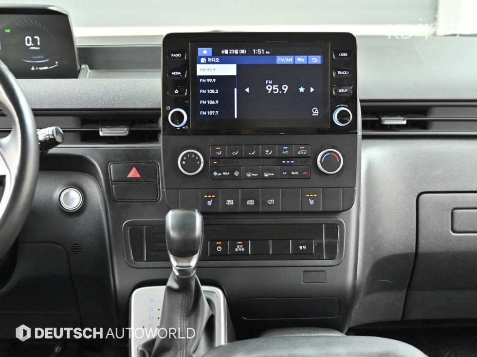 Hyundai Staria — miniaturë 14