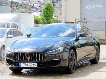 Maserati Ghibli 3.0S Q4 GranLusso — foto 1