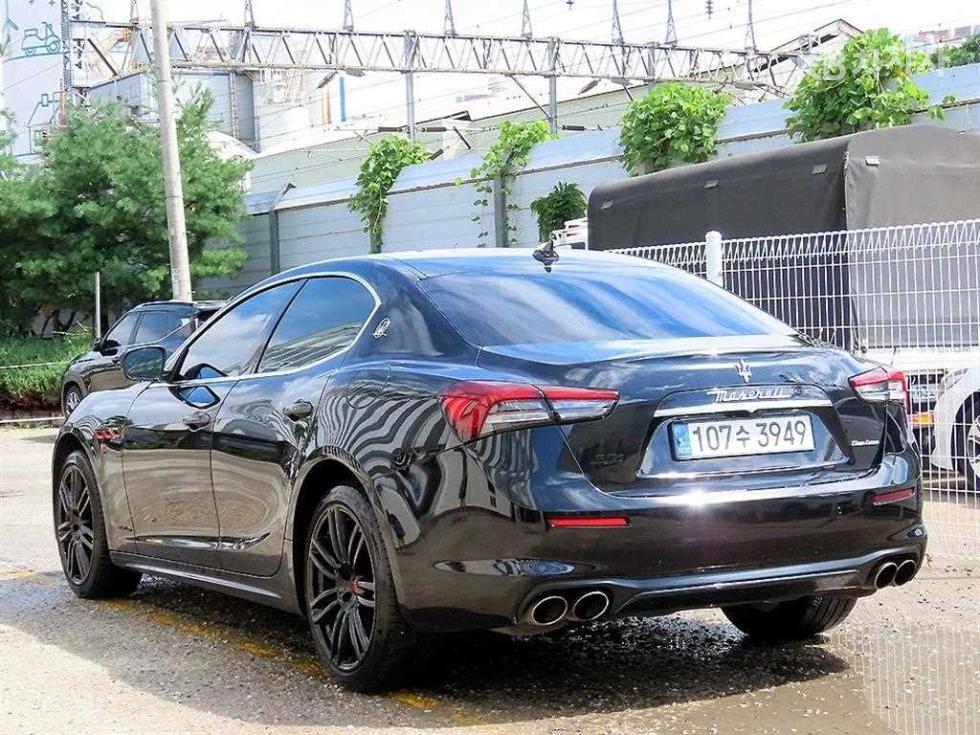 Maserati Ghibli — miniaturë 3