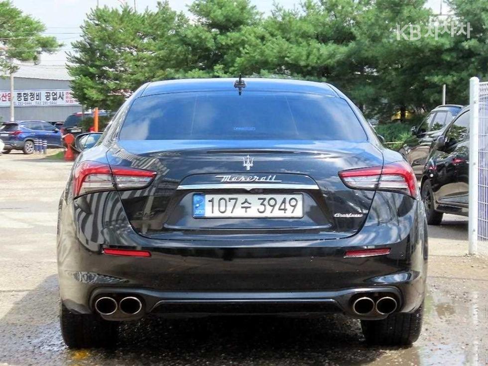 Maserati Ghibli — miniaturë 4