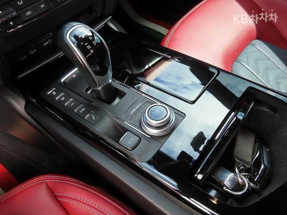 Maserati Ghibli — miniaturë 10