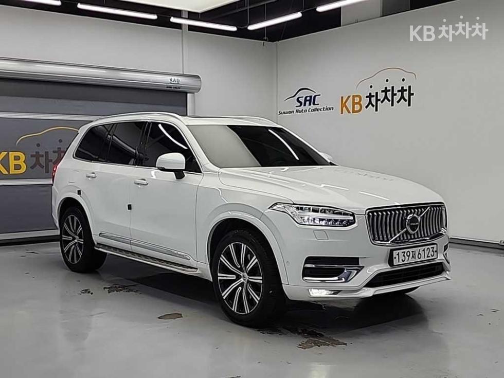 2020 Volvo XC90 photo
