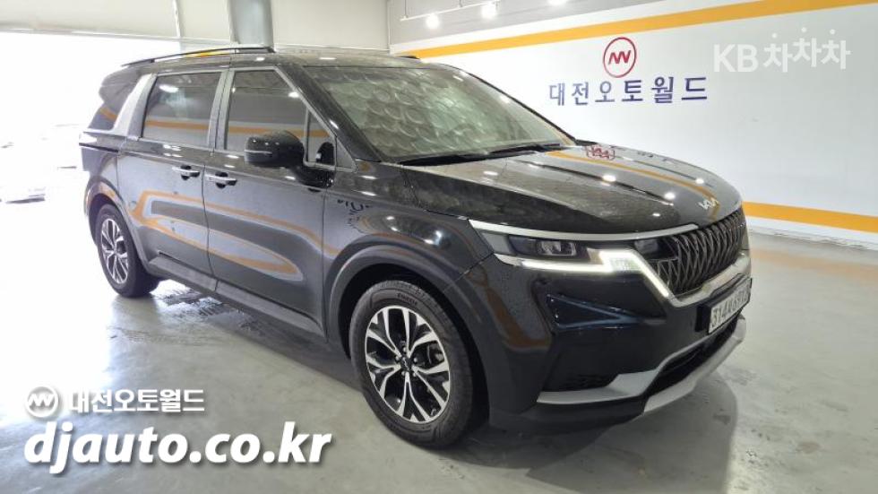 Kia Carnival — miniaturë 3