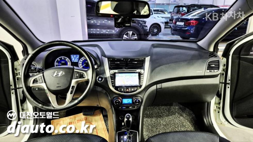 Hyundai Accent — miniaturë 5