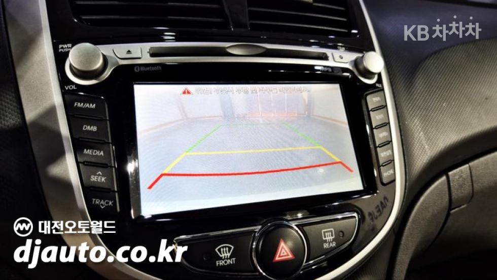 Hyundai Accent — miniaturë 9