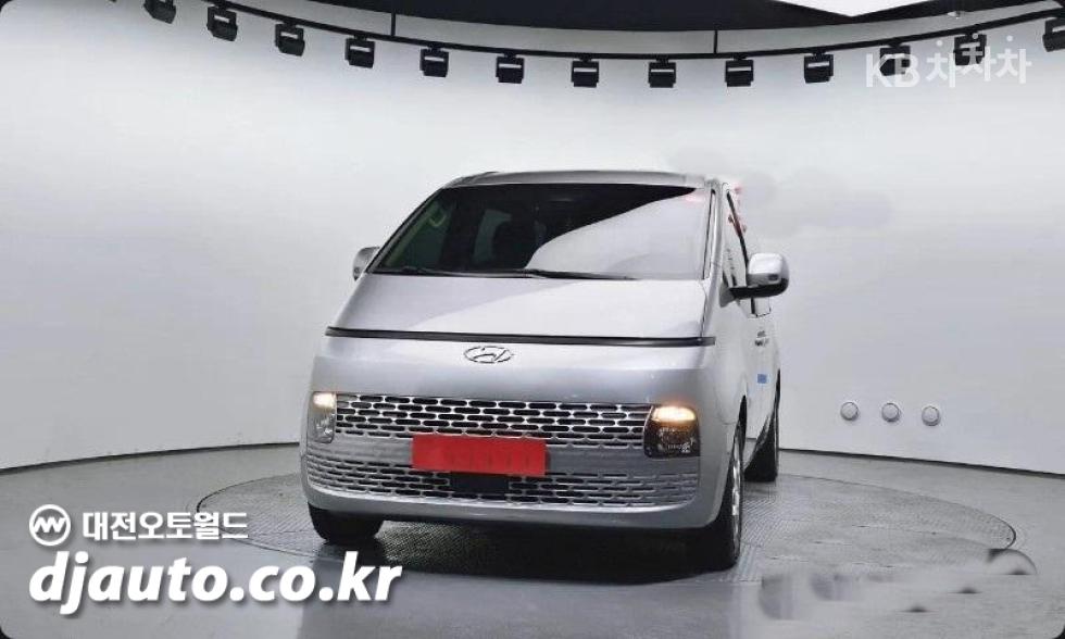 Hyundai Staria — miniaturë 3