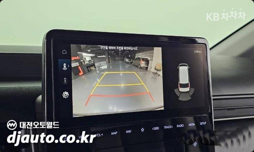 Hyundai Staria — miniaturë 14