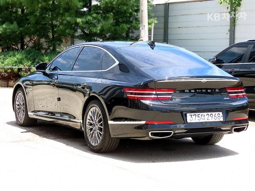Genesis G80 — miniaturë 3