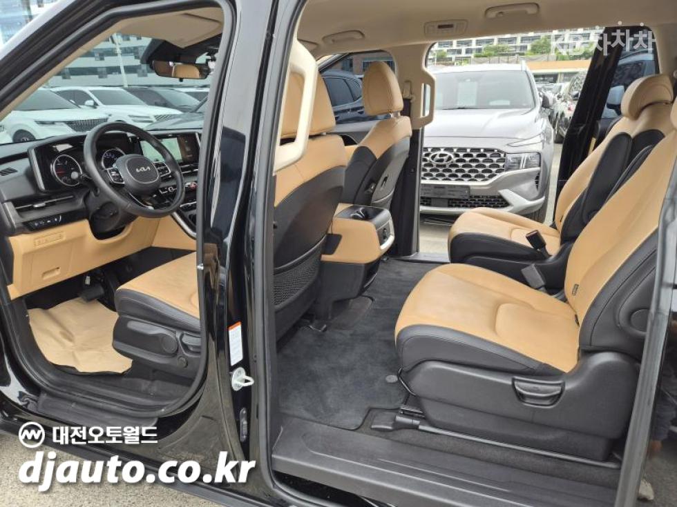 Kia Carnival — miniaturë 13