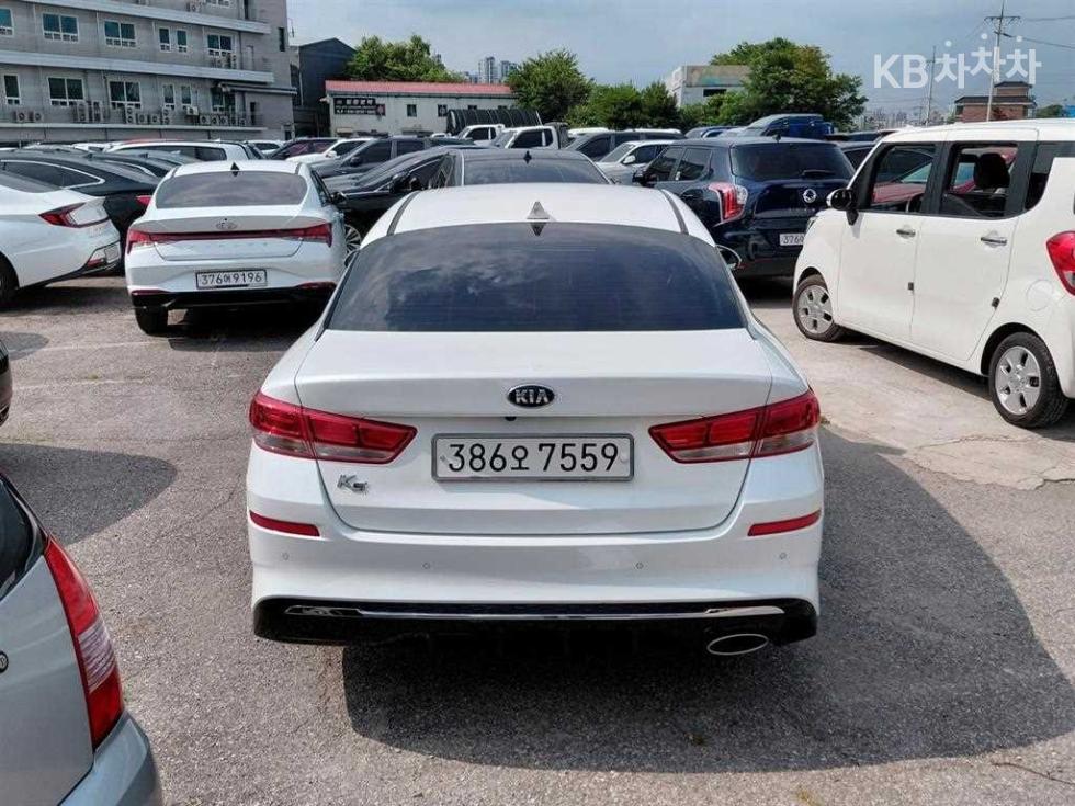 Kia K5 — miniaturë 2