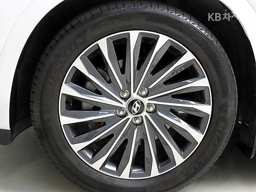 2023 Hyundai Used Car photo