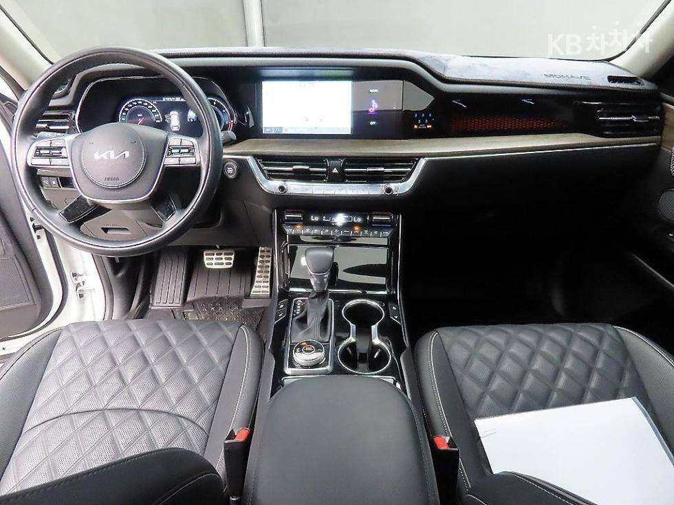 2022 Kia Used Car photo