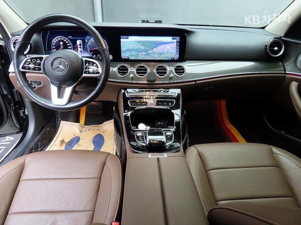 2020 Mercedes-Benz E (W213) photo