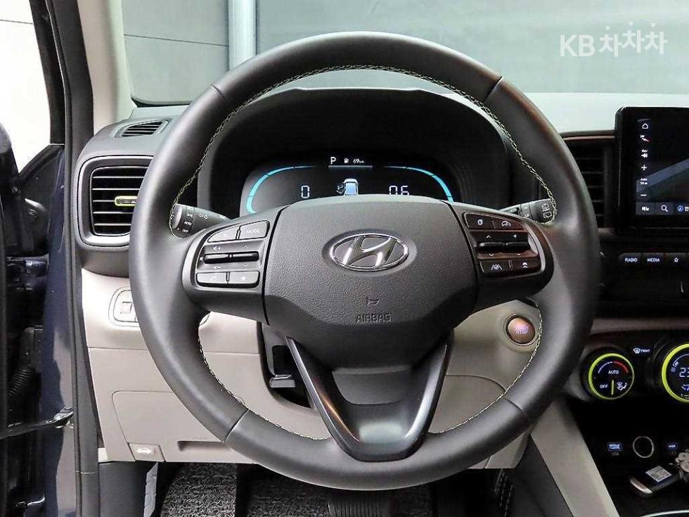 2023 Hyundai Used Car photo