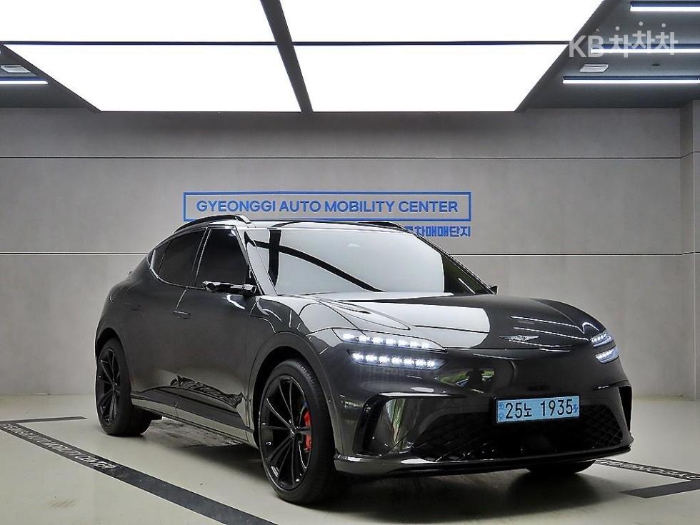 Genesis GV60