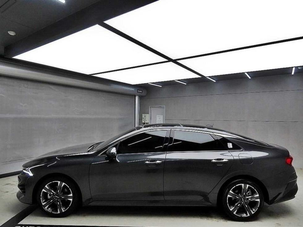 2023 Kia K5 3 photo
