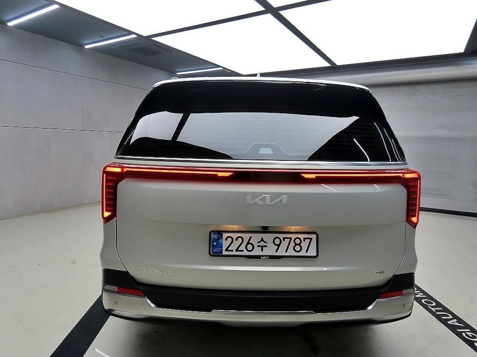 Kia Carnival — miniaturë 3