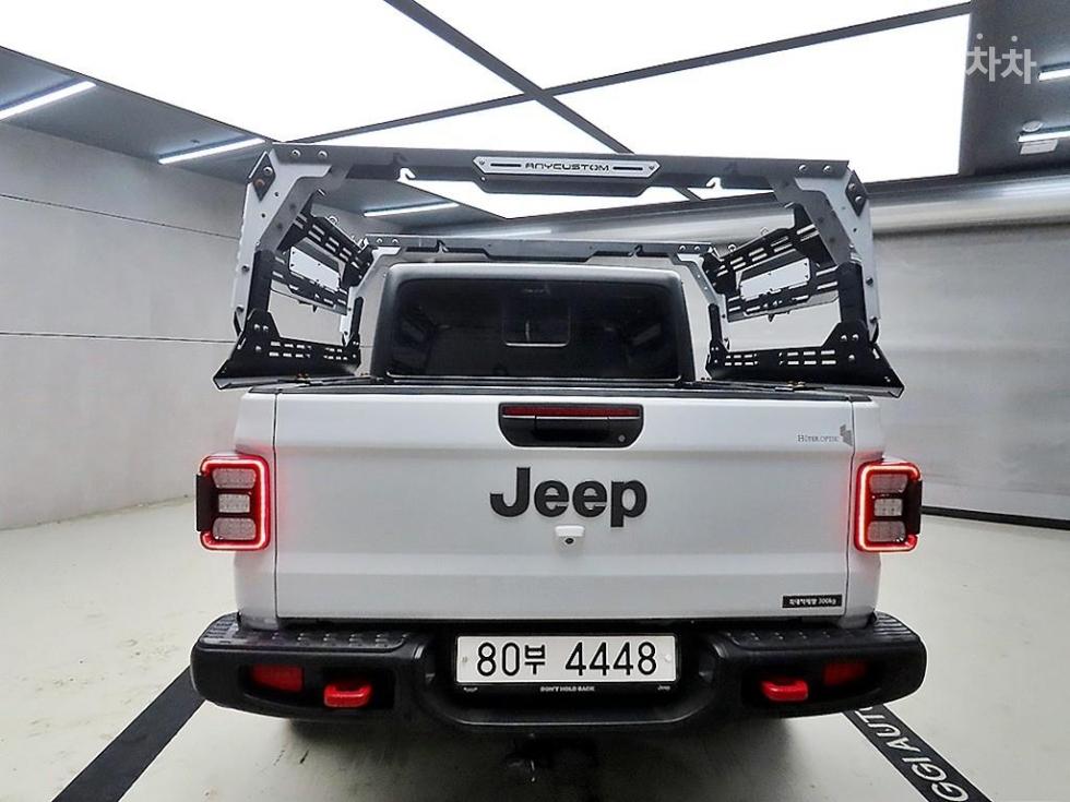 2021 Jeep Used Car photo