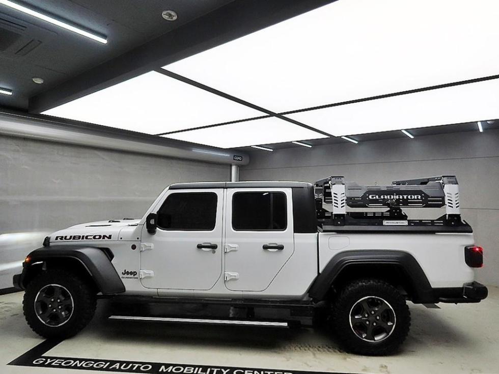 2021 Jeep Used Car photo