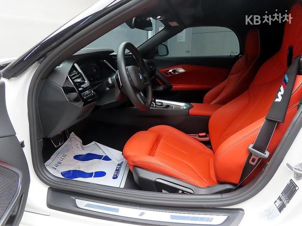 2025 BMW BMW Z4 photo