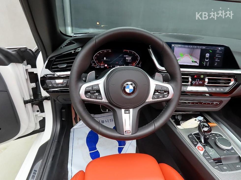 2025 BMW BMW Z4 photo