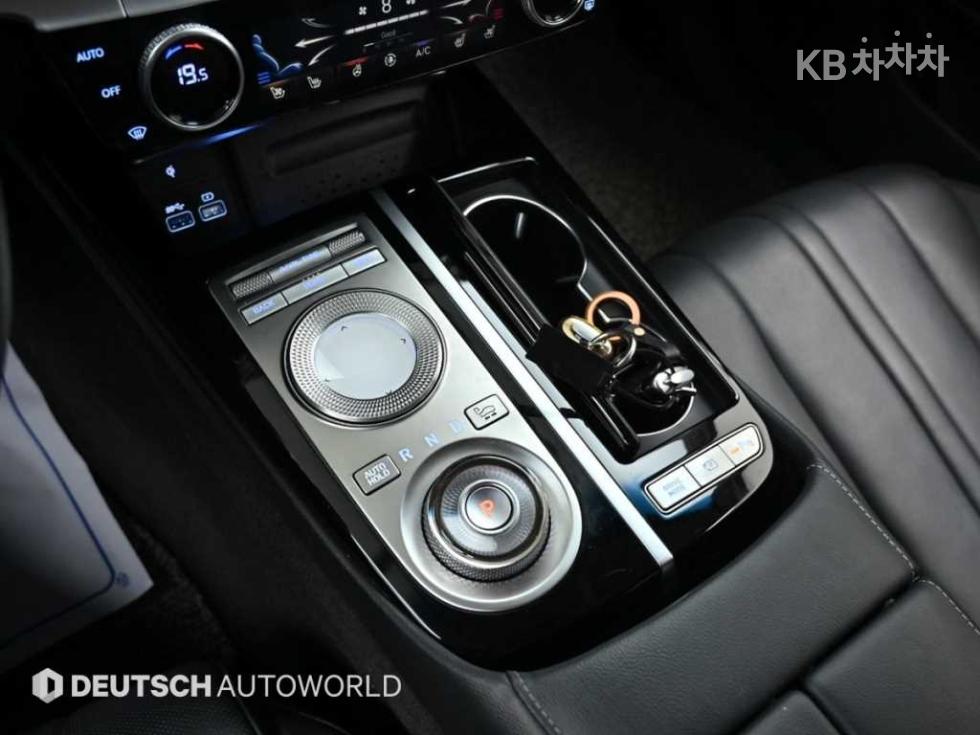 Genesis G80 — miniaturë 9